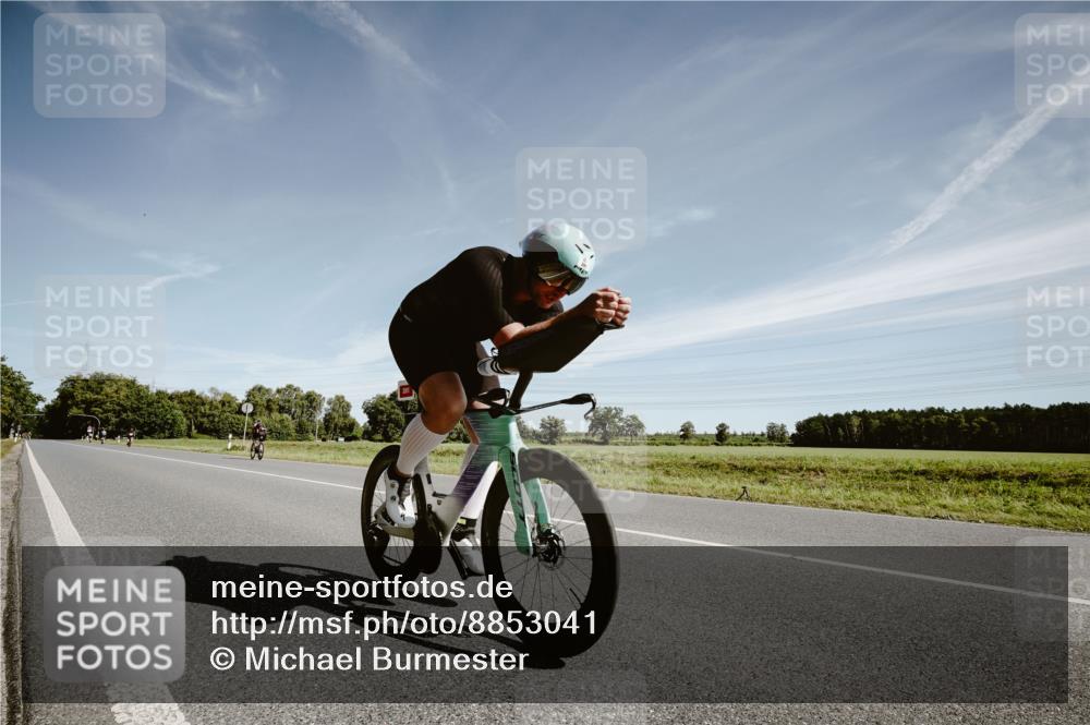 07.09.2025 - 19. Norderstedt Triathlon Michael Burmester http://msf.ph/oto/8853041 07.09.2025 11:43:10 Radfahren 281 meine-sportfotos.de