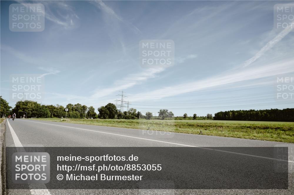 07.09.2025 - 19. Norderstedt Triathlon Michael Burmester http://msf.ph/oto/8853055 07.09.2025 11:43:35 Radfahren  meine-sportfotos.de