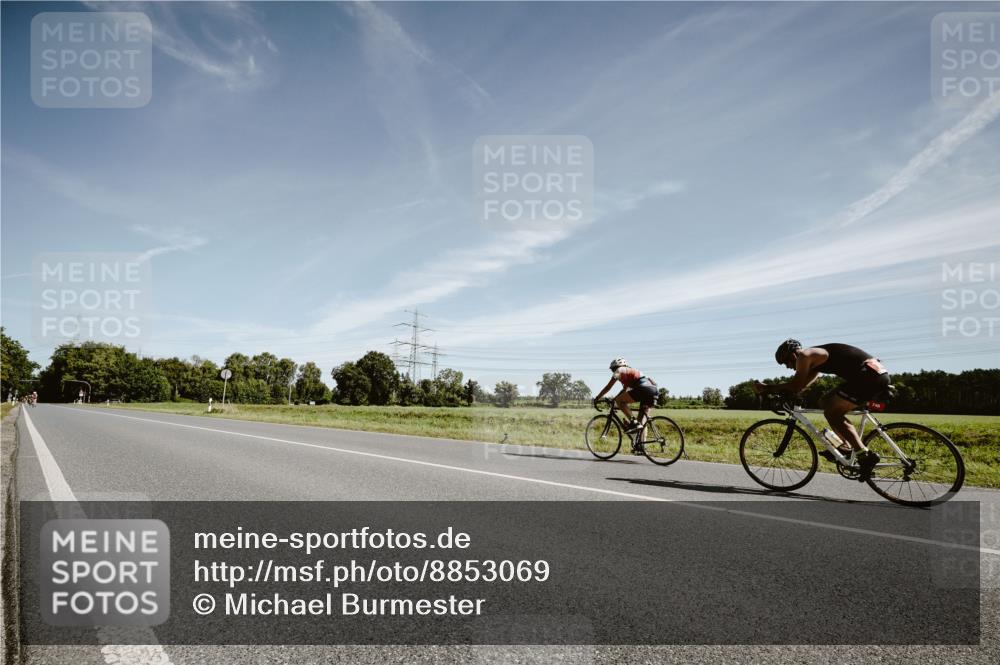 07.09.2025 - 19. Norderstedt Triathlon Michael Burmester http://msf.ph/oto/8853069 07.09.2025 11:44:00 Radfahren  meine-sportfotos.de