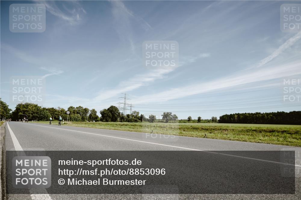 07.09.2025 - 19. Norderstedt Triathlon Michael Burmester http://msf.ph/oto/8853096 07.09.2025 11:44:20 Radfahren  meine-sportfotos.de