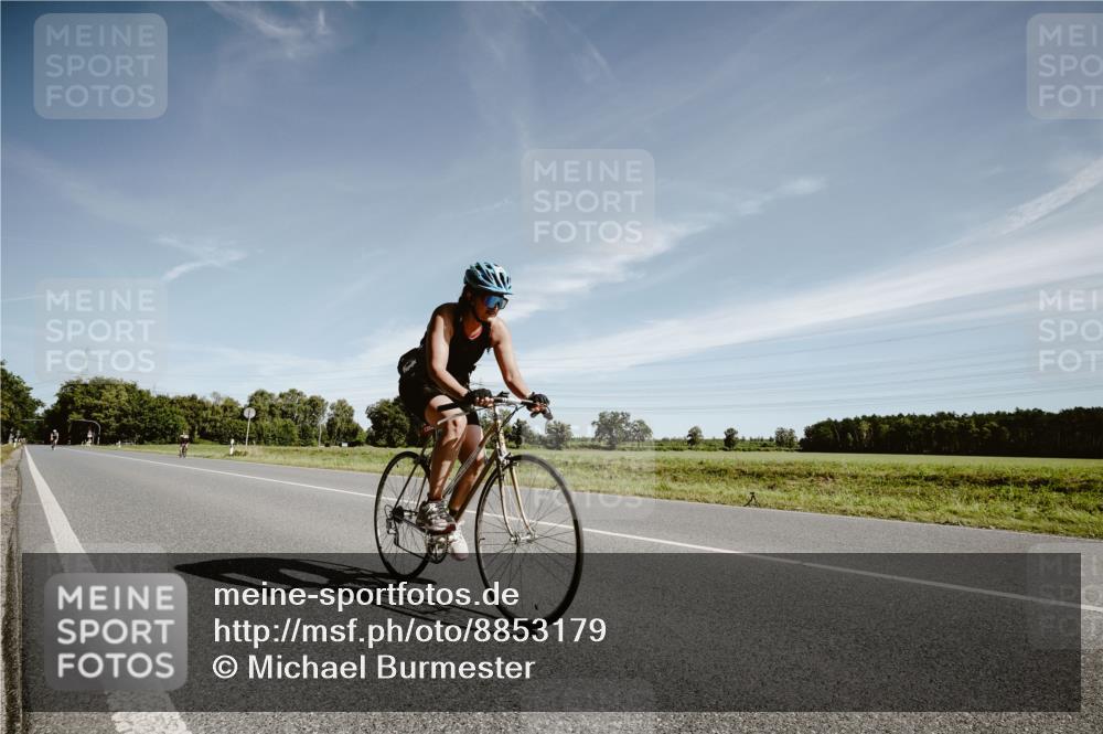 07.09.2025 - 19. Norderstedt Triathlon Michael Burmester http://msf.ph/oto/8853179 07.09.2025 11:45:36 Radfahren 1380 meine-sportfotos.de