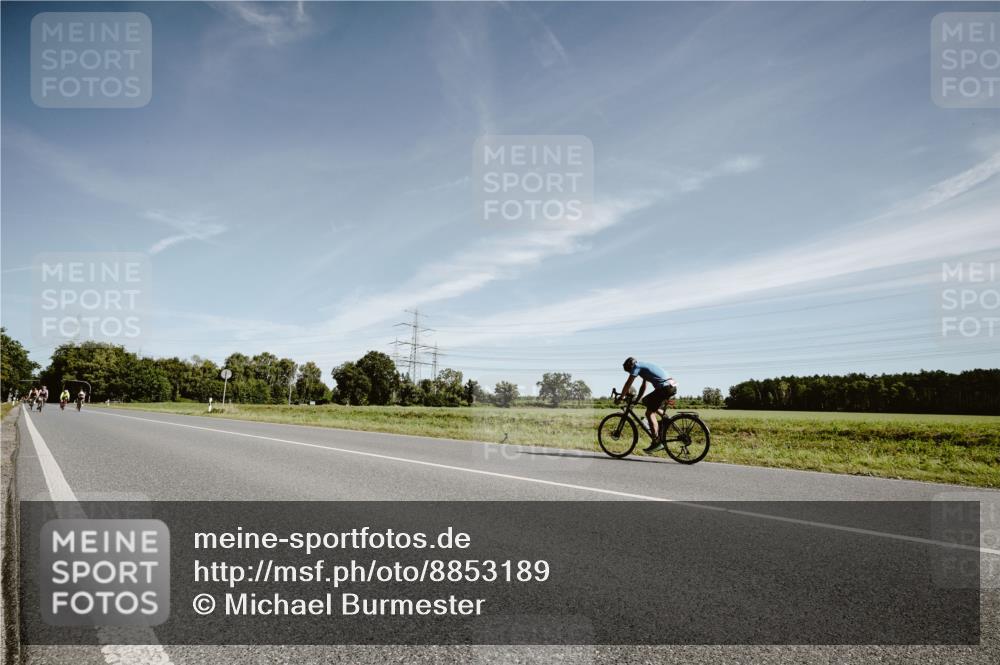 07.09.2025 - 19. Norderstedt Triathlon Michael Burmester http://msf.ph/oto/8853189 07.09.2025 11:45:54 Radfahren  meine-sportfotos.de