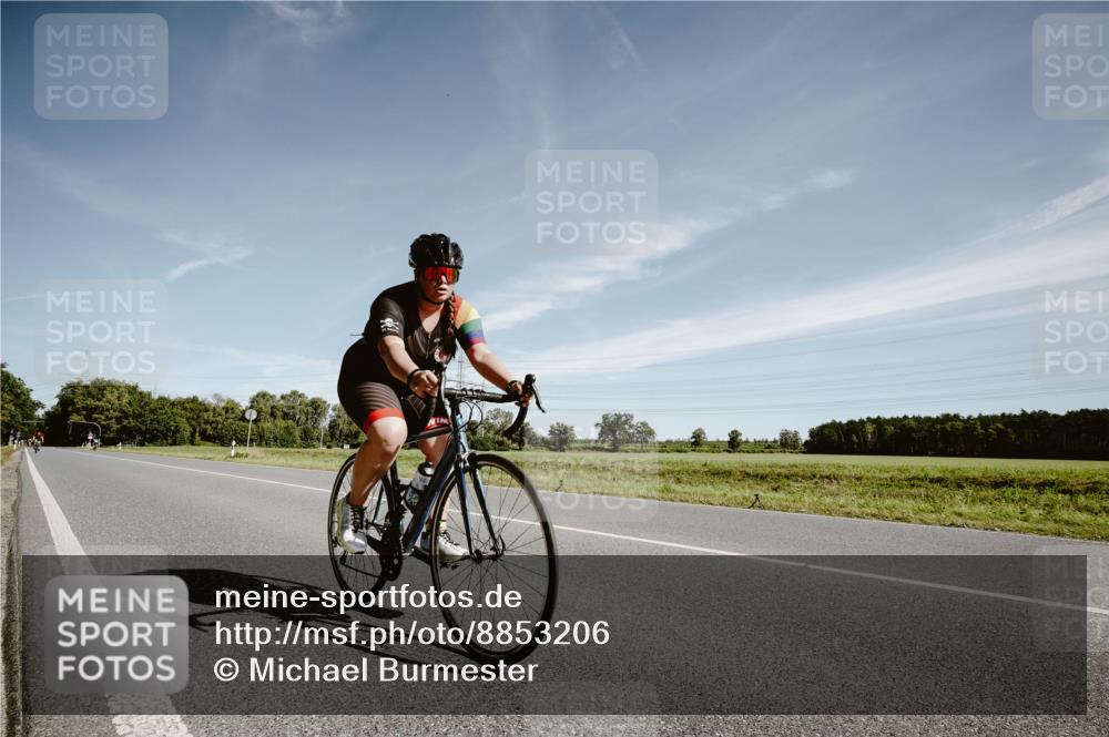 07.09.2025 - 19. Norderstedt Triathlon Michael Burmester http://msf.ph/oto/8853206 07.09.2025 11:46:06 Radfahren 1161 meine-sportfotos.de