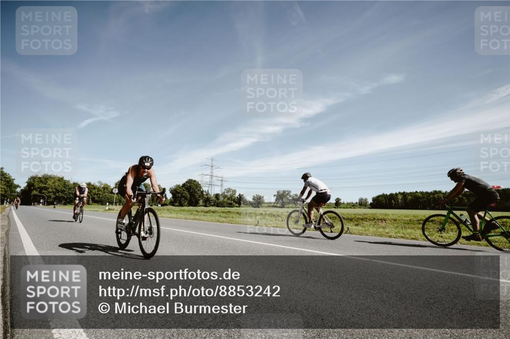 07.09.2025 - 19. Norderstedt Triathlon Michael Burmester http://msf.ph/oto/8853242 07.09.2025 11:46:35 Radfahren 773, 775, 1197 meine-sportfotos.de