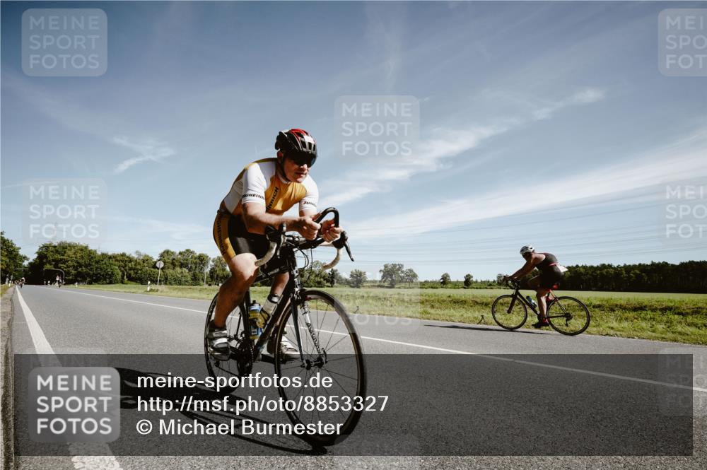 07.09.2025 - 19. Norderstedt Triathlon Michael Burmester http://msf.ph/oto/8853327 07.09.2025 11:47:48 Radfahren 795 meine-sportfotos.de