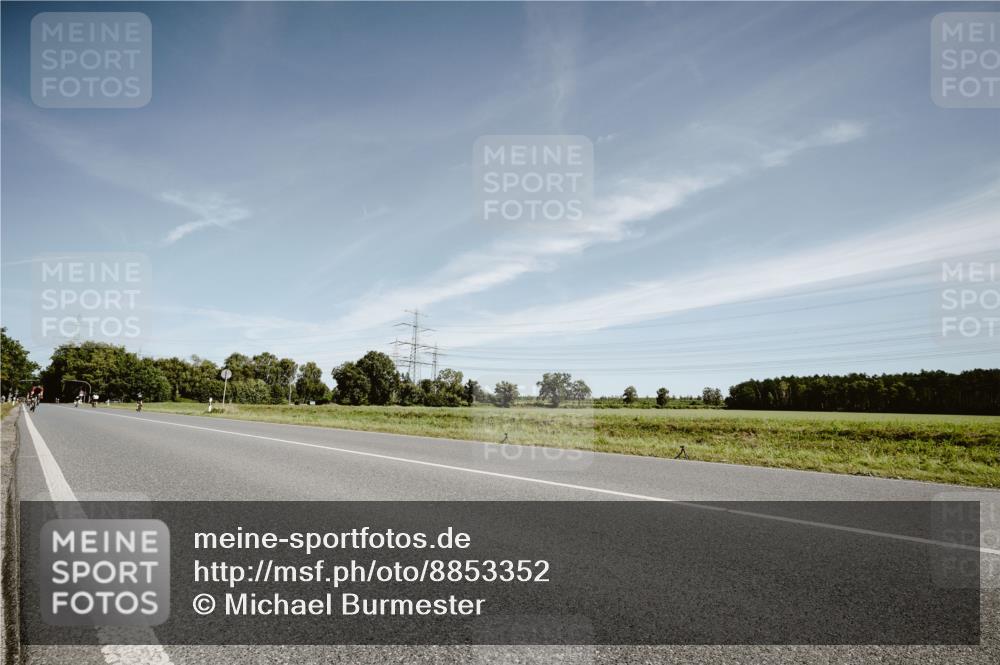 07.09.2025 - 19. Norderstedt Triathlon Michael Burmester http://msf.ph/oto/8853352 07.09.2025 11:47:59 Radfahren  meine-sportfotos.de