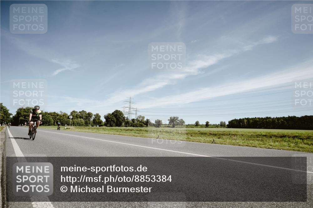 07.09.2025 - 19. Norderstedt Triathlon Michael Burmester http://msf.ph/oto/8853384 07.09.2025 11:48:20 Radfahren 138, 154, 1265 meine-sportfotos.de
