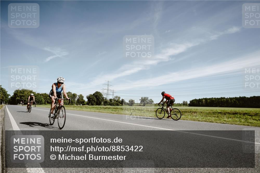 07.09.2025 - 19. Norderstedt Triathlon Michael Burmester http://msf.ph/oto/8853422 07.09.2025 11:48:57 Radfahren 793, 845, 1267 meine-sportfotos.de