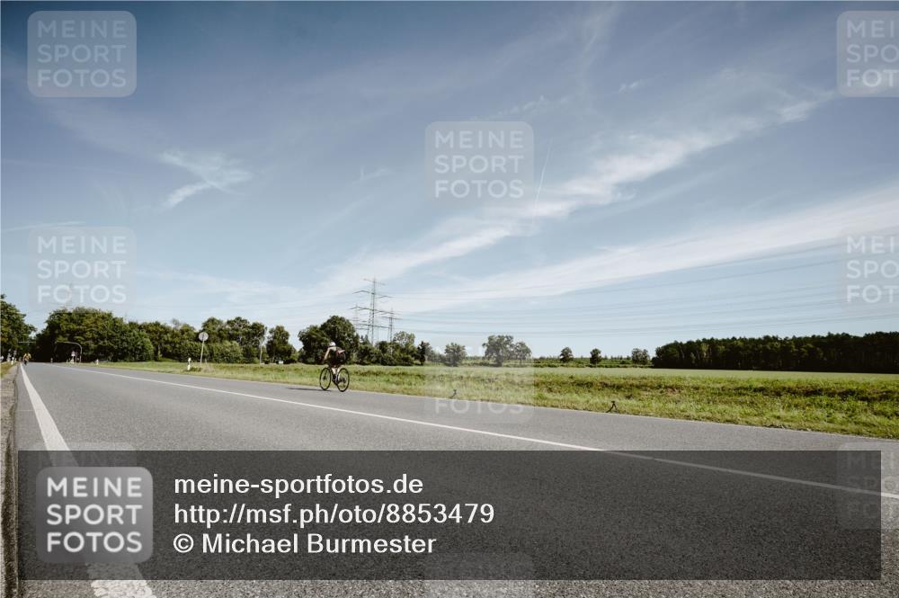 07.09.2025 - 19. Norderstedt Triathlon Michael Burmester http://msf.ph/oto/8853479 07.09.2025 11:50:04 Radfahren  meine-sportfotos.de