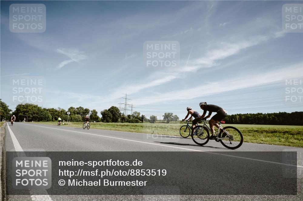 07.09.2025 - 19. Norderstedt Triathlon Michael Burmester http://msf.ph/oto/8853519 07.09.2025 11:50:44 Radfahren 149, 278 meine-sportfotos.de