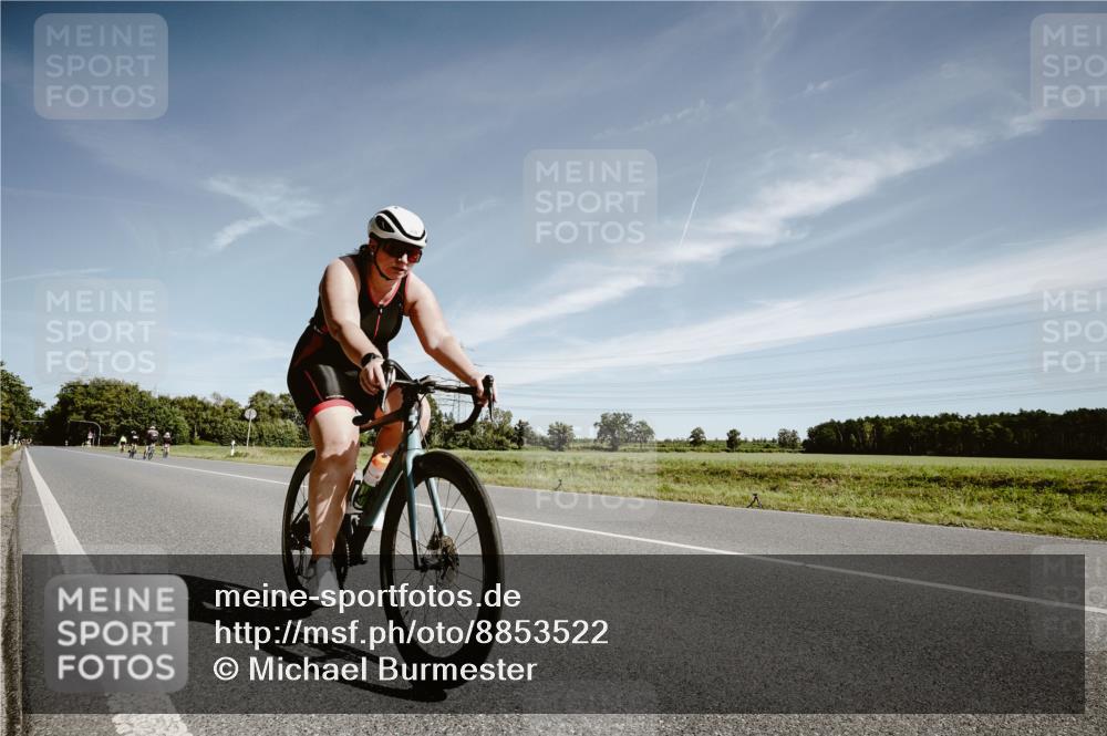 07.09.2025 - 19. Norderstedt Triathlon Michael Burmester http://msf.ph/oto/8853522 07.09.2025 11:50:47 Radfahren 278 meine-sportfotos.de