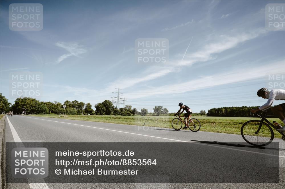 07.09.2025 - 19. Norderstedt Triathlon Michael Burmester http://msf.ph/oto/8853564 07.09.2025 11:51:37 Radfahren  meine-sportfotos.de