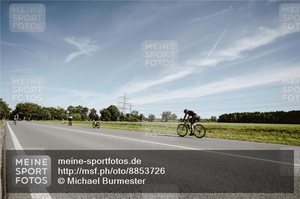 07.09.2025 - 19. Norderstedt Triathlon Michael Burmester http://msf.ph/oto/8853726 07.09.2025 11:53:09 Radfahren  meine-sportfotos.de