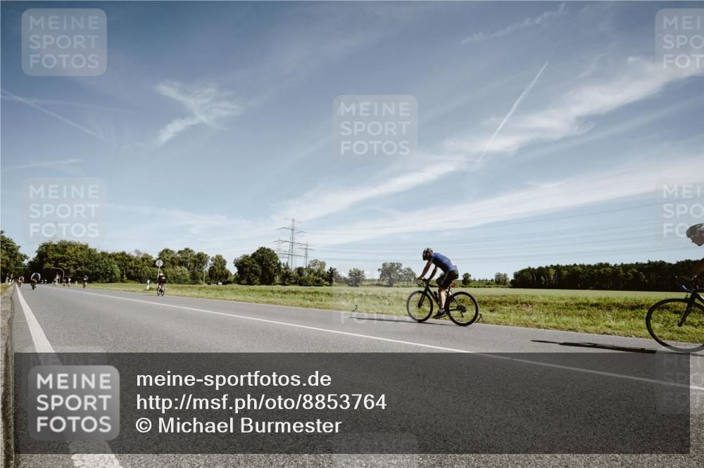 07.09.2025 - 19. Norderstedt Triathlon Michael Burmester http://msf.ph/oto/8853764 07.09.2025 11:53:33 Radfahren  meine-sportfotos.de