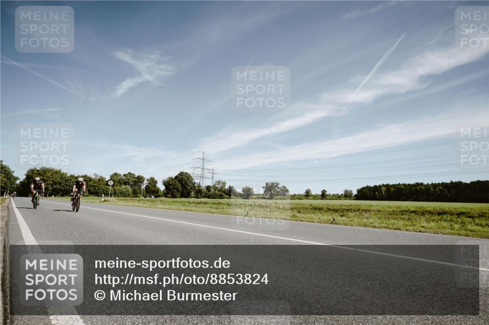 07.09.2025 - 19. Norderstedt Triathlon Michael Burmester http://msf.ph/oto/8853824 07.09.2025 11:54:22 Radfahren 287, 748, 1233 meine-sportfotos.de
