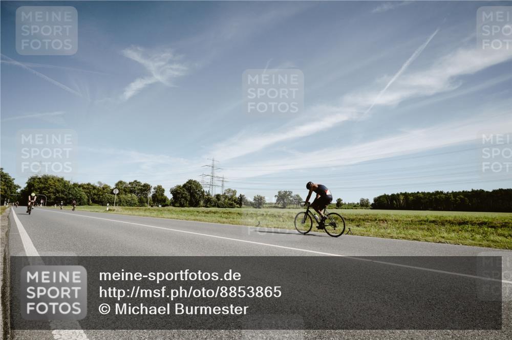 07.09.2025 - 19. Norderstedt Triathlon Michael Burmester http://msf.ph/oto/8853865 07.09.2025 11:54:46 Radfahren 779, 1272 meine-sportfotos.de