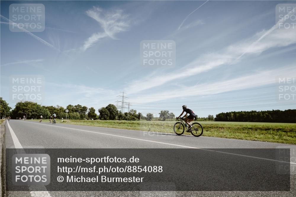 07.09.2025 - 19. Norderstedt Triathlon Michael Burmester http://msf.ph/oto/8854088 07.09.2025 11:57:14 Radfahren  meine-sportfotos.de