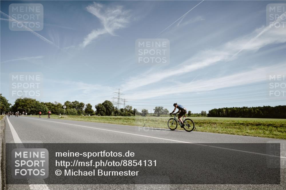 07.09.2025 - 19. Norderstedt Triathlon Michael Burmester http://msf.ph/oto/8854131 07.09.2025 11:57:40 Radfahren 1249 meine-sportfotos.de