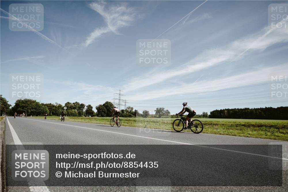 07.09.2025 - 19. Norderstedt Triathlon Michael Burmester http://msf.ph/oto/8854435 07.09.2025 11:58:01 Radfahren  meine-sportfotos.de