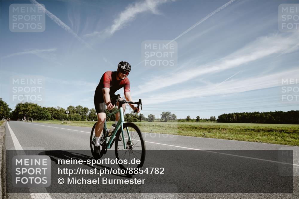 07.09.2025 - 19. Norderstedt Triathlon Michael Burmester http://msf.ph/oto/8854782 07.09.2025 12:01:10 Radfahren 163, 280, 756, 1372 meine-sportfotos.de