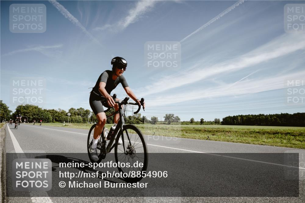 07.09.2025 - 19. Norderstedt Triathlon Michael Burmester http://msf.ph/oto/8854906 07.09.2025 12:02:24 Radfahren 251, 258, 1364 meine-sportfotos.de