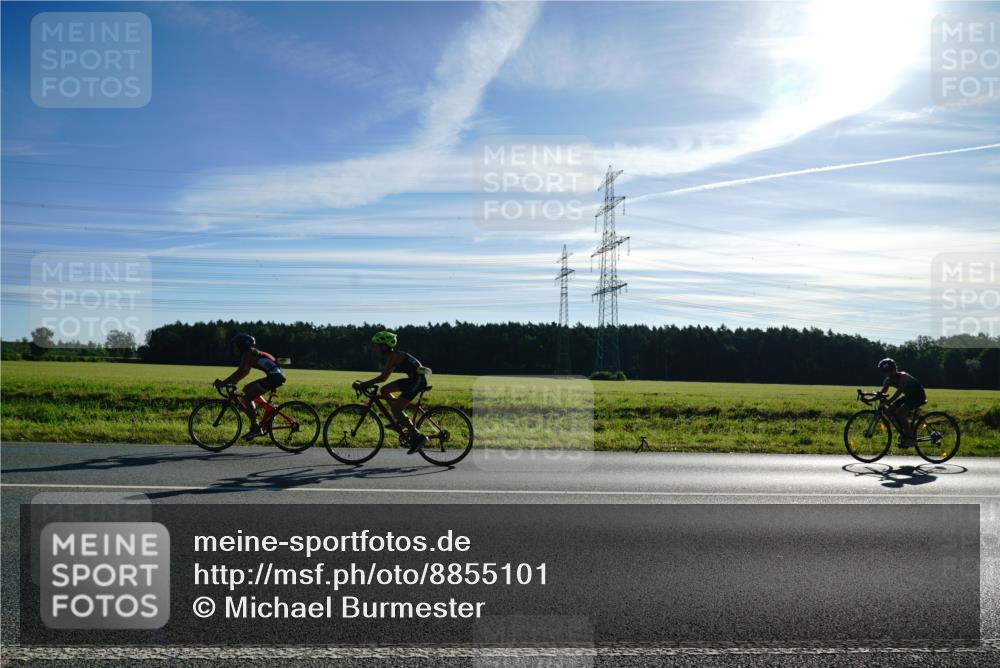 07.09.2025 - 19. Norderstedt Triathlon Michael Burmester http://msf.ph/oto/8855101 07.09.2025 09:37:37 Radfahren  meine-sportfotos.de