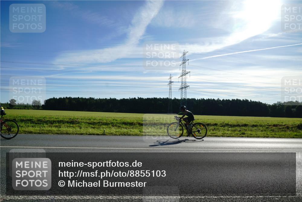 07.09.2025 - 19. Norderstedt Triathlon Michael Burmester http://msf.ph/oto/8855103 07.09.2025 09:37:37 Radfahren  meine-sportfotos.de