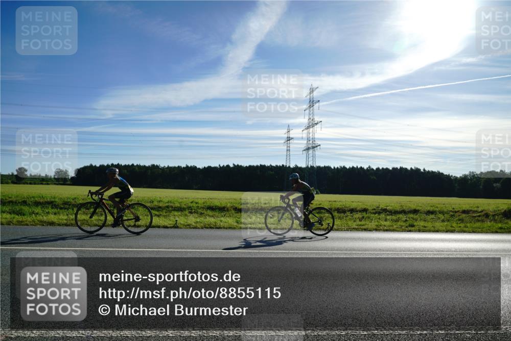 07.09.2025 - 19. Norderstedt Triathlon Michael Burmester http://msf.ph/oto/8855115 07.09.2025 09:37:57 Radfahren 557, 633 meine-sportfotos.de