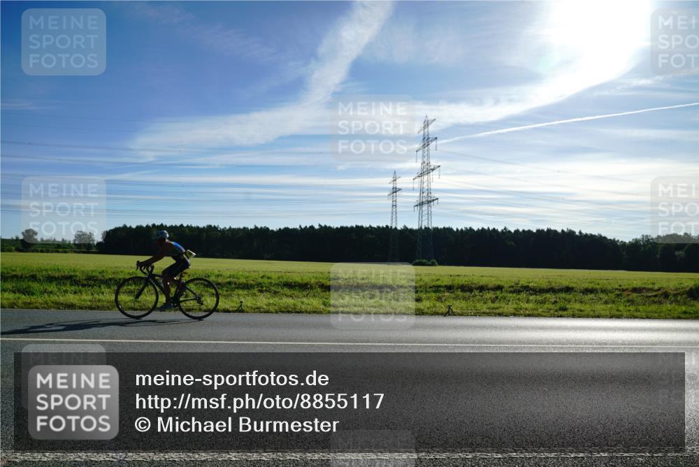 07.09.2025 - 19. Norderstedt Triathlon Michael Burmester http://msf.ph/oto/8855117 07.09.2025 09:37:57 Radfahren 557, 633 meine-sportfotos.de