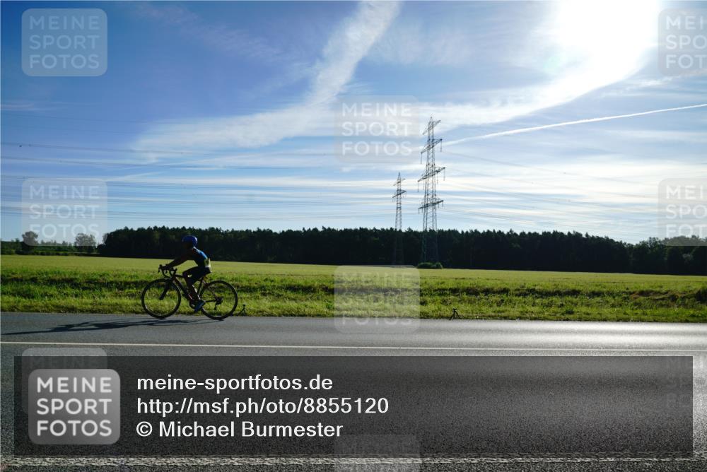 07.09.2025 - 19. Norderstedt Triathlon Michael Burmester http://msf.ph/oto/8855120 07.09.2025 09:38:00 Radfahren 557, 633 meine-sportfotos.de