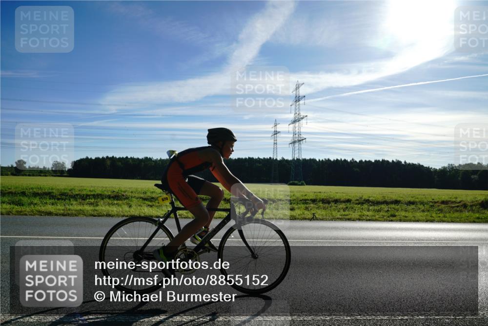 07.09.2025 - 19. Norderstedt Triathlon Michael Burmester http://msf.ph/oto/8855152 07.09.2025 09:38:35 Radfahren 570 meine-sportfotos.de