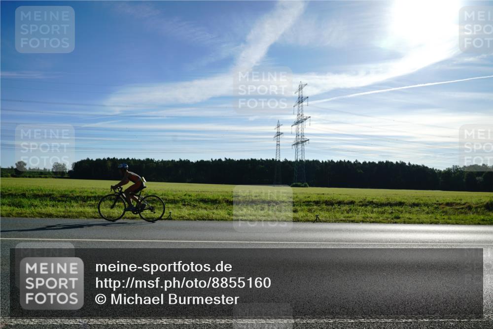 07.09.2025 - 19. Norderstedt Triathlon Michael Burmester http://msf.ph/oto/8855160 07.09.2025 09:38:48 Radfahren 556 meine-sportfotos.de