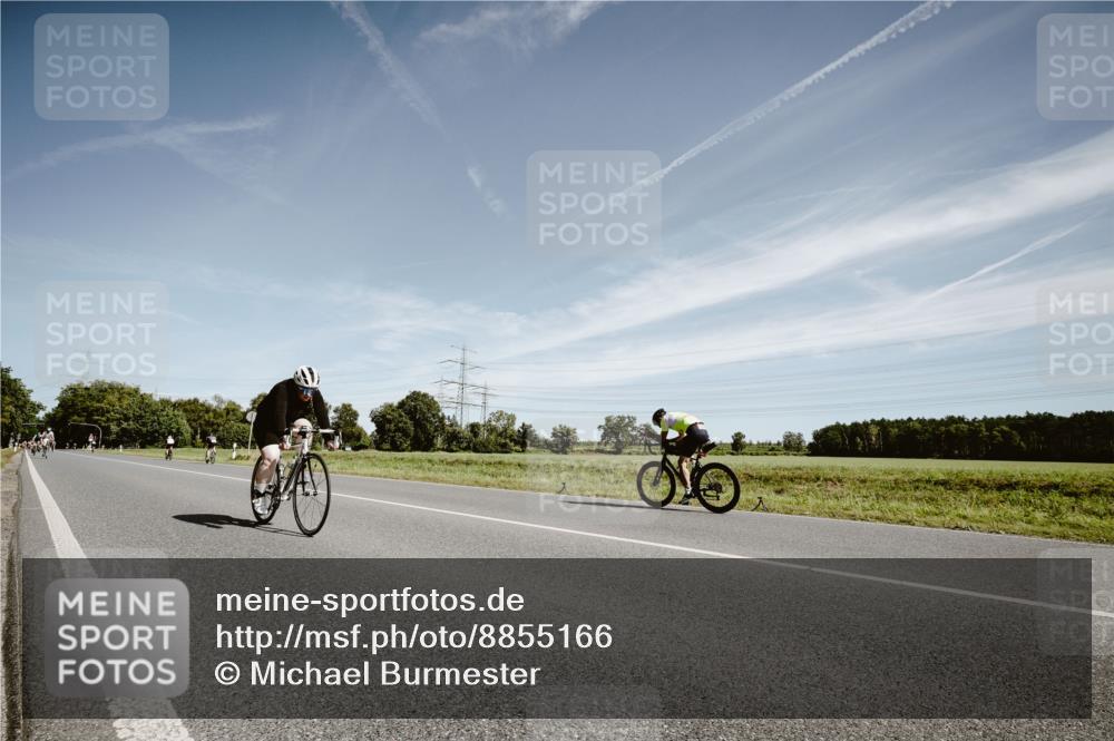 07.09.2025 - 19. Norderstedt Triathlon Michael Burmester http://msf.ph/oto/8855166 07.09.2025 12:05:06 Radfahren 852 meine-sportfotos.de