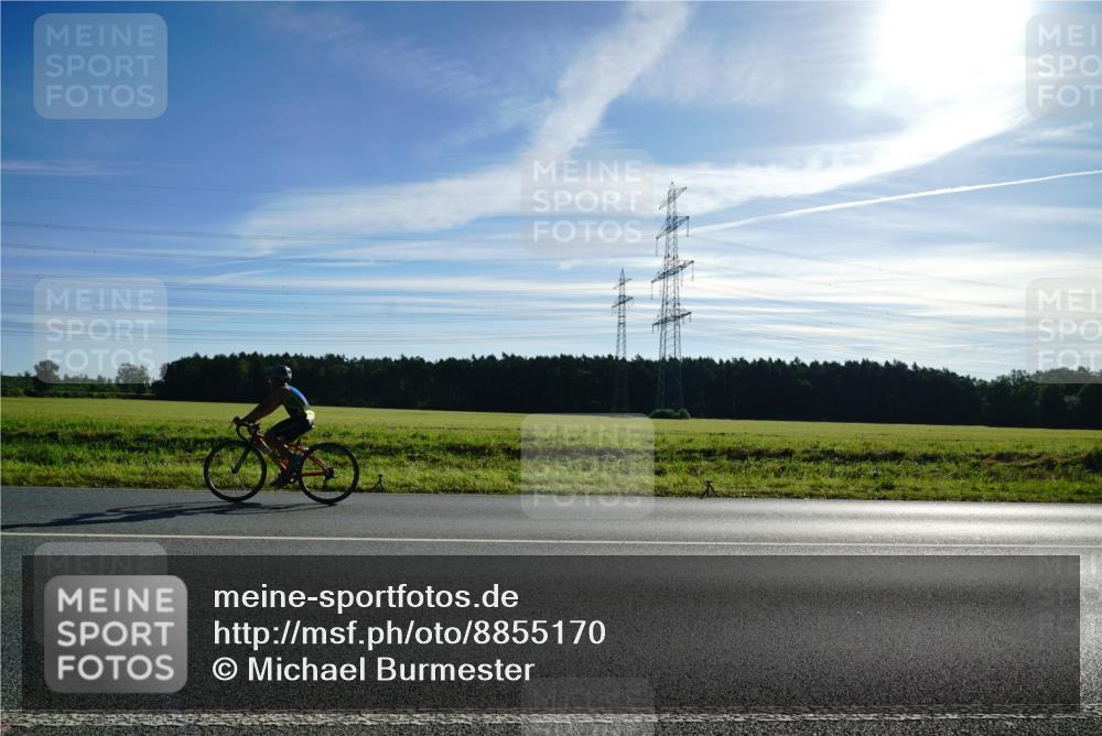 07.09.2025 - 19. Norderstedt Triathlon Michael Burmester http://msf.ph/oto/8855170 07.09.2025 09:38:55 Radfahren 562, 591, 609 meine-sportfotos.de