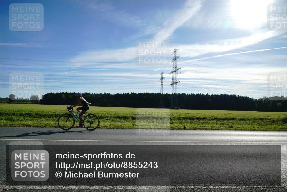 07.09.2025 - 19. Norderstedt Triathlon Michael Burmester http://msf.ph/oto/8855243 07.09.2025 09:40:06 Radfahren 576, 598 meine-sportfotos.de