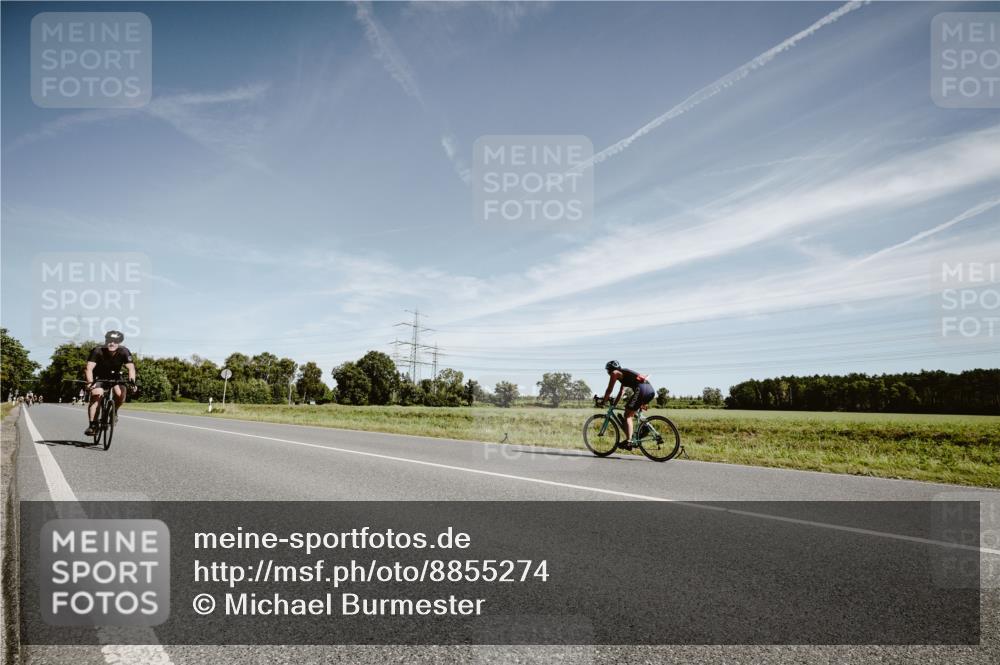 07.09.2025 - 19. Norderstedt Triathlon Michael Burmester http://msf.ph/oto/8855274 07.09.2025 12:06:01 Radfahren 729 meine-sportfotos.de