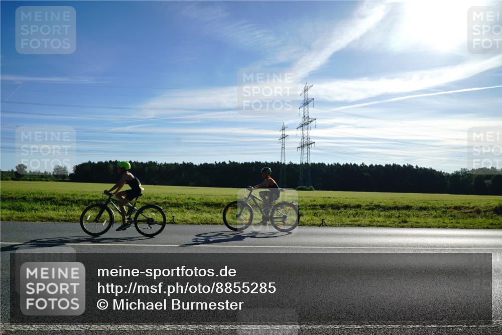 07.09.2025 - 19. Norderstedt Triathlon Michael Burmester http://msf.ph/oto/8855285 07.09.2025 09:41:09 Radfahren 565, 597 meine-sportfotos.de