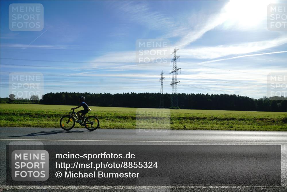 07.09.2025 - 19. Norderstedt Triathlon Michael Burmester http://msf.ph/oto/8855324 07.09.2025 09:42:17 Radfahren  meine-sportfotos.de