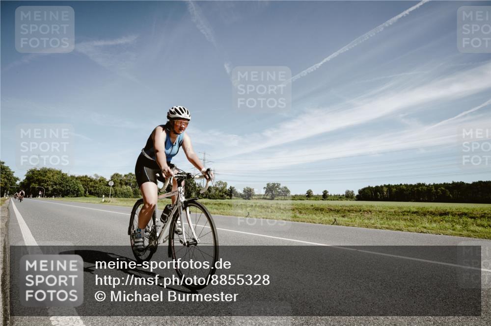 07.09.2025 - 19. Norderstedt Triathlon Michael Burmester http://msf.ph/oto/8855328 07.09.2025 12:06:35 Radfahren 1243 meine-sportfotos.de