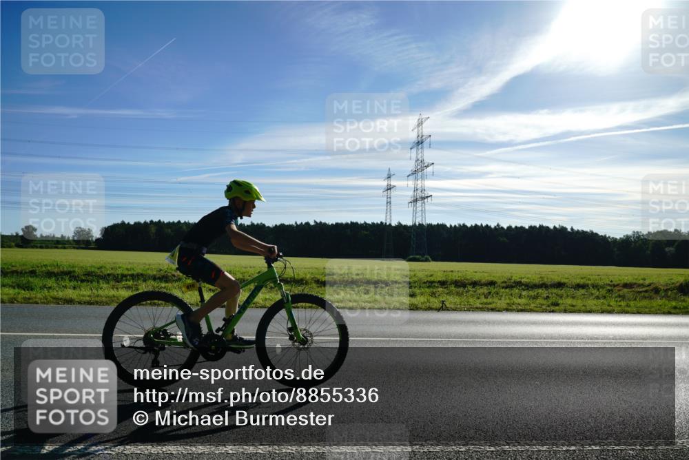 07.09.2025 - 19. Norderstedt Triathlon Michael Burmester http://msf.ph/oto/8855336 07.09.2025 09:42:49 Radfahren 610 meine-sportfotos.de