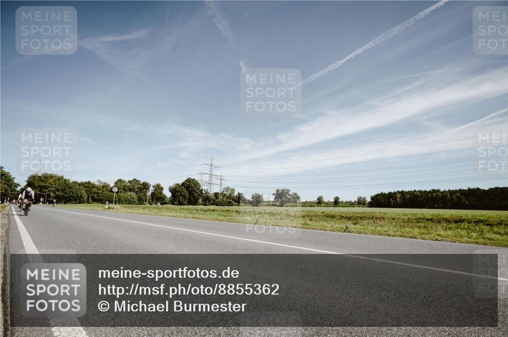 07.09.2025 - 19. Norderstedt Triathlon Michael Burmester http://msf.ph/oto/8855362 07.09.2025 12:07:09 Radfahren 176, 828, 846 meine-sportfotos.de