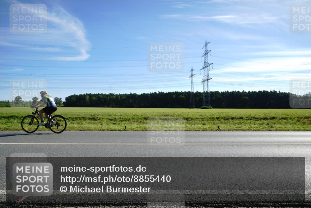 07.09.2025 - 19. Norderstedt Triathlon Michael Burmester http://msf.ph/oto/8855440 07.09.2025 10:25:54 Radfahren  meine-sportfotos.de