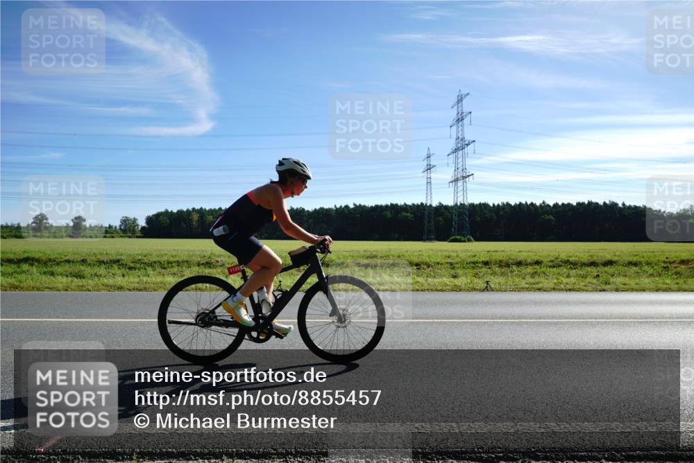 07.09.2025 - 19. Norderstedt Triathlon Michael Burmester http://msf.ph/oto/8855457 07.09.2025 10:26:33 Radfahren 1129 meine-sportfotos.de