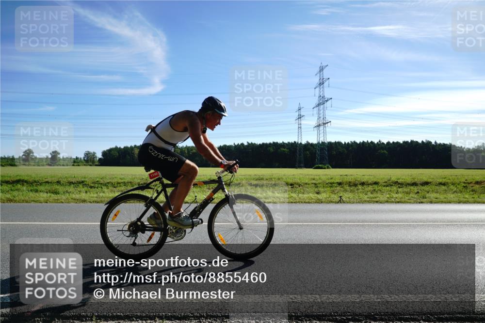 07.09.2025 - 19. Norderstedt Triathlon Michael Burmester http://msf.ph/oto/8855460 07.09.2025 10:27:27 Radfahren 1140 meine-sportfotos.de
