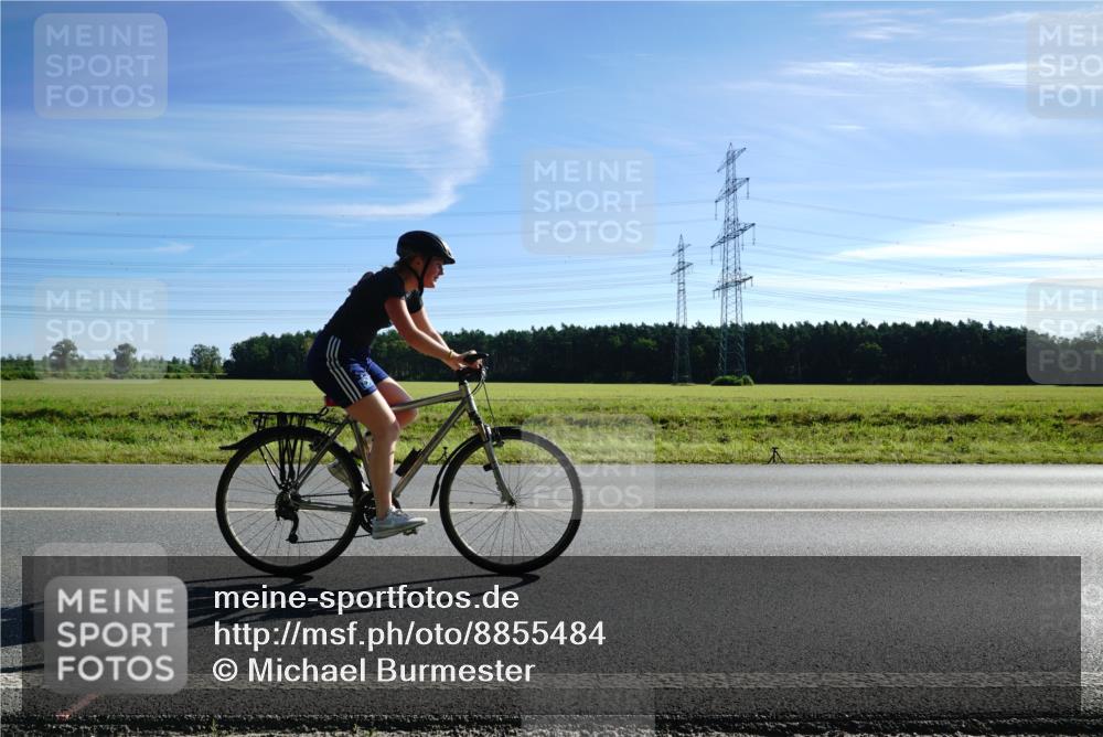 07.09.2025 - 19. Norderstedt Triathlon Michael Burmester http://msf.ph/oto/8855484 07.09.2025 10:29:49 Radfahren 1130 meine-sportfotos.de