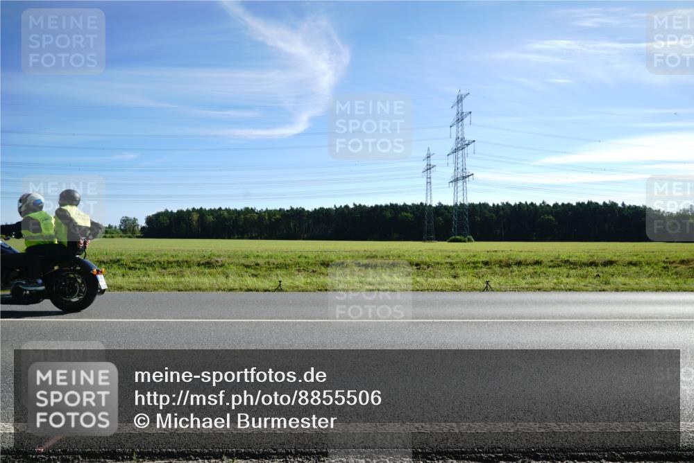 07.09.2025 - 19. Norderstedt Triathlon Michael Burmester http://msf.ph/oto/8855506 07.09.2025 10:30:48 Radfahren 1137 meine-sportfotos.de