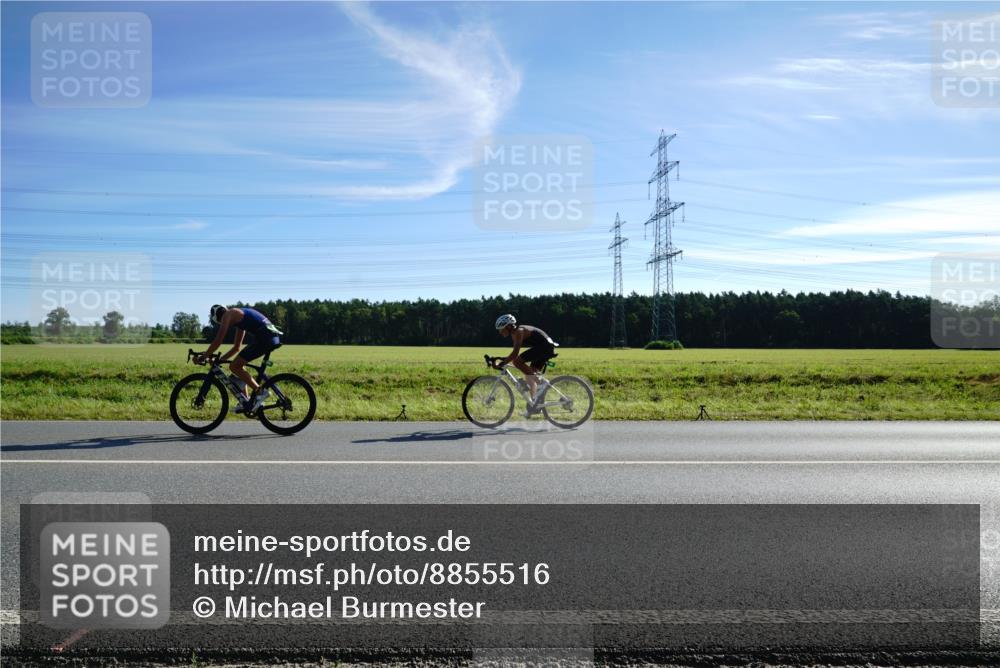 07.09.2025 - 19. Norderstedt Triathlon Michael Burmester http://msf.ph/oto/8855516 07.09.2025 10:31:10 Radfahren  meine-sportfotos.de