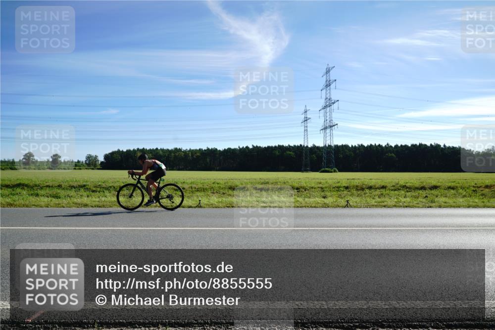 07.09.2025 - 19. Norderstedt Triathlon Michael Burmester http://msf.ph/oto/8855555 07.09.2025 10:32:27 Radfahren  meine-sportfotos.de