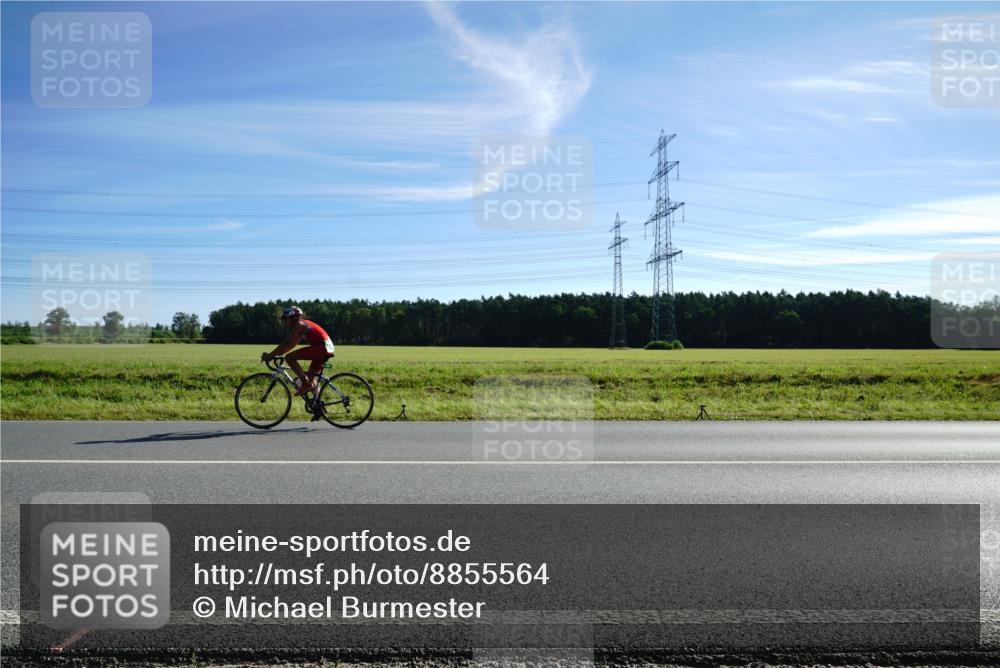 07.09.2025 - 19. Norderstedt Triathlon Michael Burmester http://msf.ph/oto/8855564 07.09.2025 10:32:36 Radfahren  meine-sportfotos.de