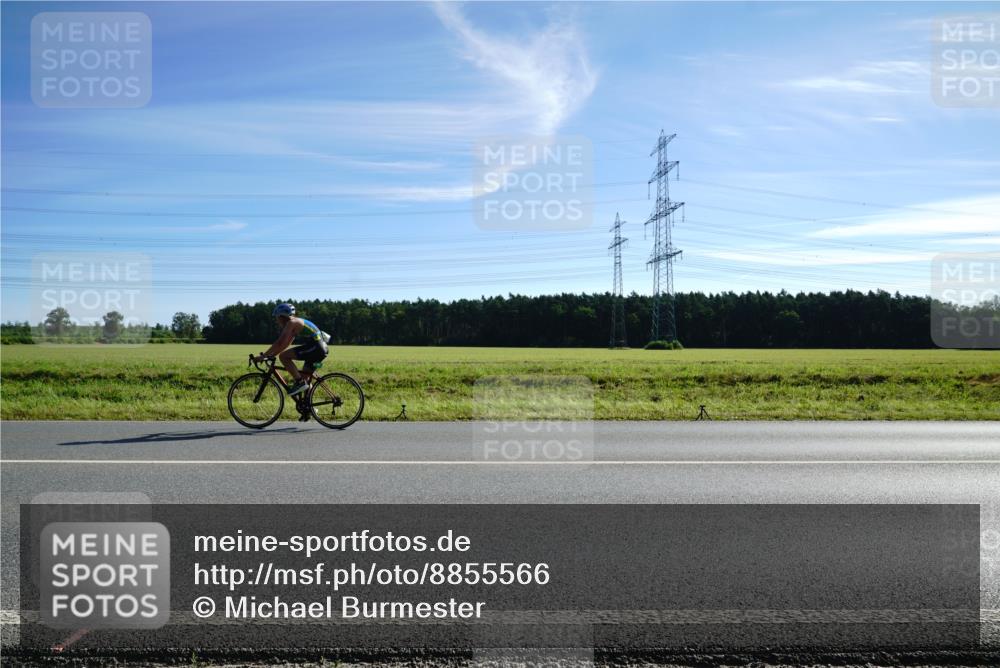 07.09.2025 - 19. Norderstedt Triathlon Michael Burmester http://msf.ph/oto/8855566 07.09.2025 10:32:43 Radfahren  meine-sportfotos.de